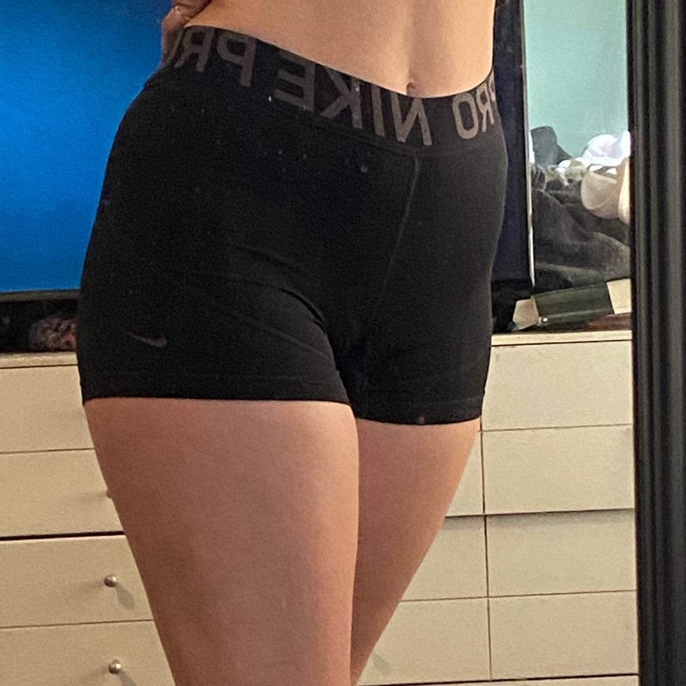 Black Nike Pros